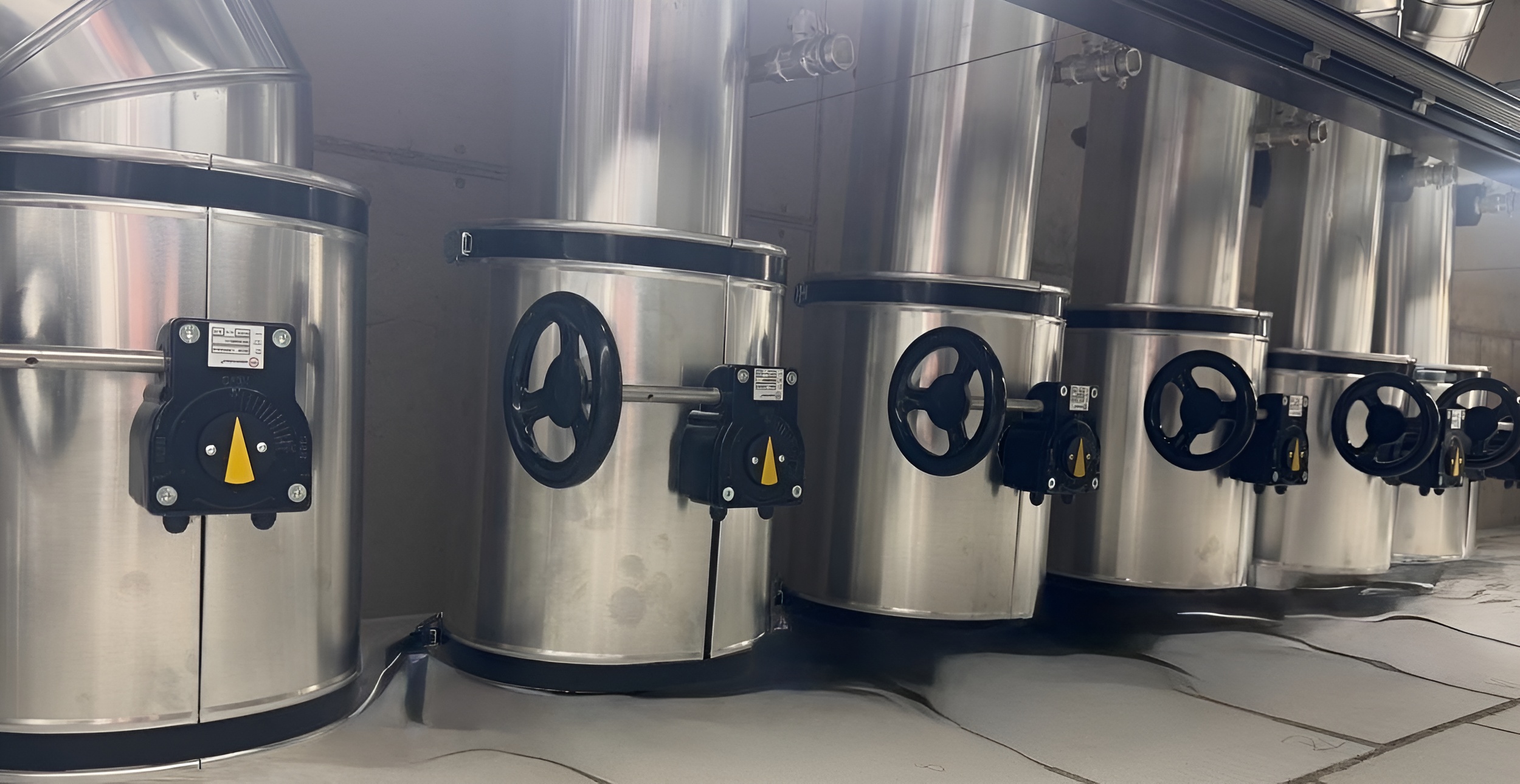 Metallummantelung an Armaturen